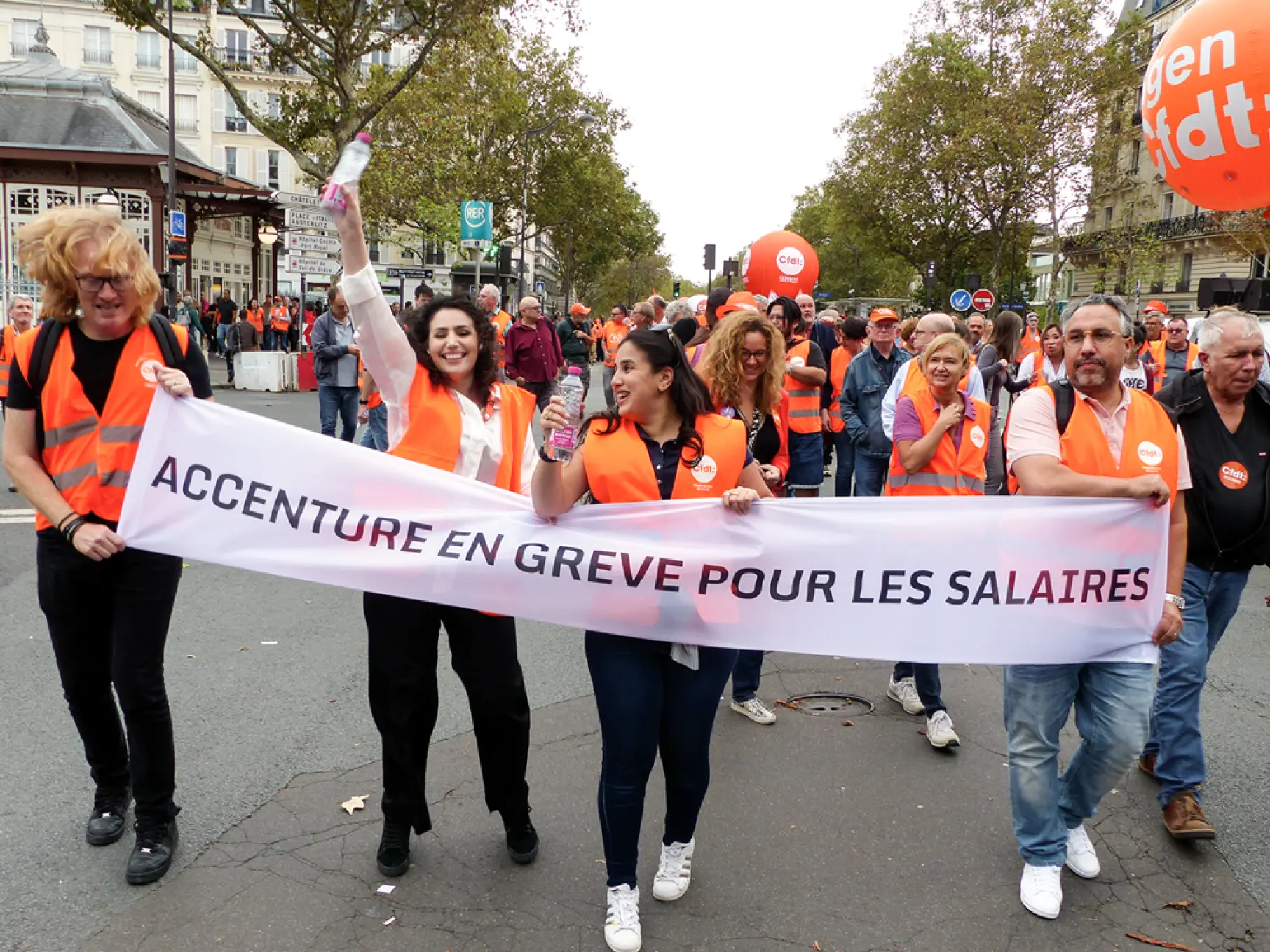 manifestants accenture