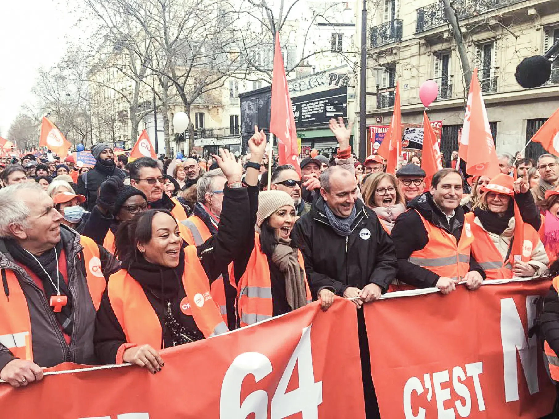 paris-rapport d'activité-une