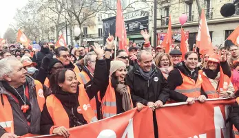 paris-rapport d'activité-une