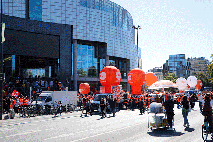 manifestation-18-09