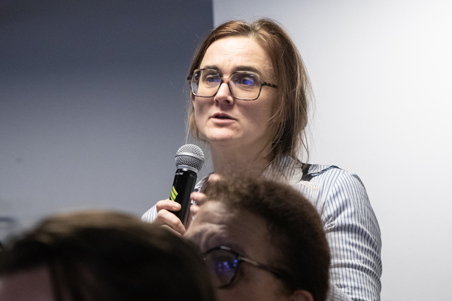 Élise Descamps, Journaliste et responsable de la CFDT-Journalistes 